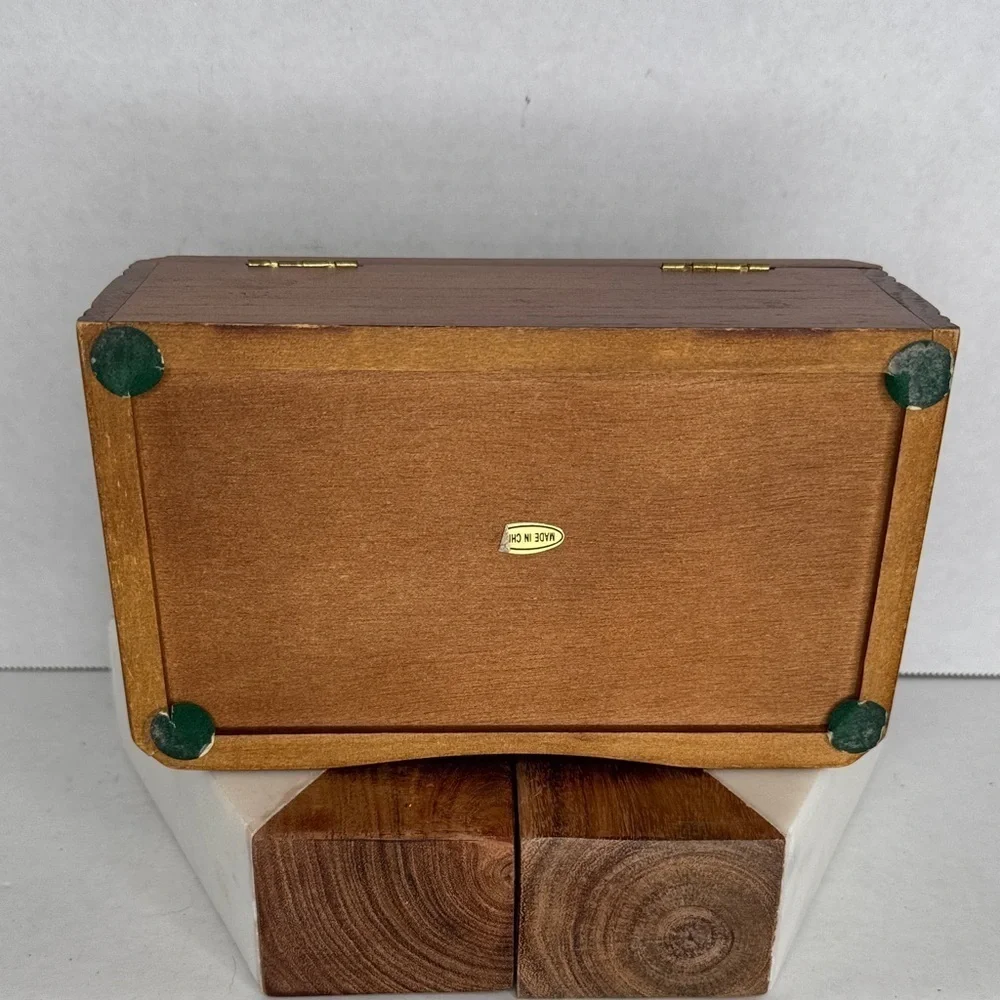 Vintage Linden Wooden Jewelry/Trinket Box with Etched Glass Flowers & Hinged Lid